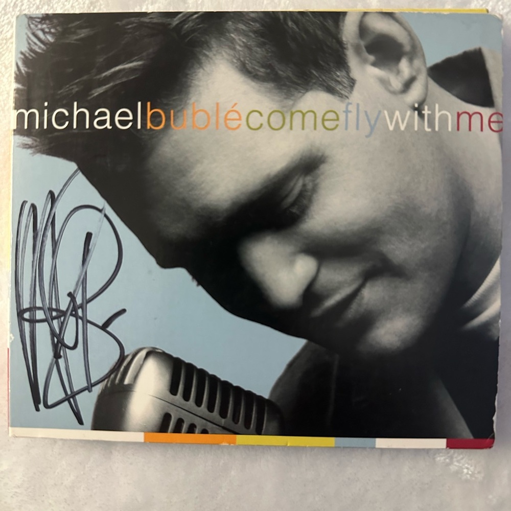 Michael Bublé Come Fly With Me signed Album. Missing one disc